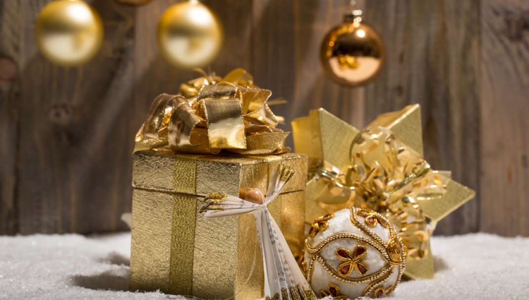 Cerca Regali Di Natale.Alla Ricerca Degli Ultimi Regali Di Natale